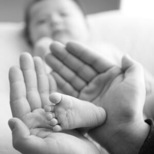 Quatre grandes décisions financières à prendre à la naissance de votre enfant pour assurer son avenir financier